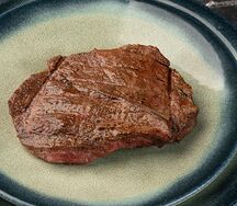 Стейк из говядины на углях