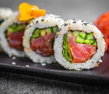 Икура маки