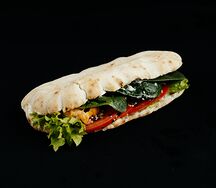 Пита с креветкой и соусом манго