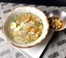 Суп-лапша с курицей и перепелиными яйцами