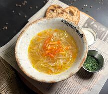 Щи из квашеной капусты с постной сметаной