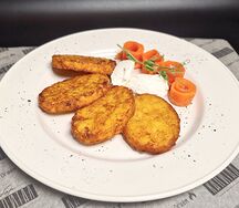 Картофельные хашбрауны с лососем и сливочным сыром
