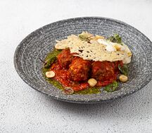 Митболы с соусом маринара