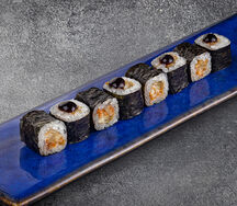 Маки с угрем