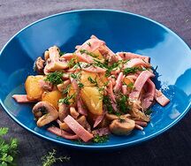 Картофель с ветчиной и грибами