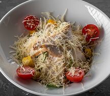 Цезарь с курицей