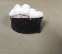 Сырные суши с лососем