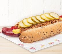 Датский хот-дог с колбаской из индейки