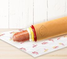 Французский хот-дог с колбаской из индейки