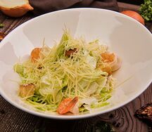 Салат Цезарь с креветками