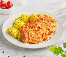 Грудка куриная с болгарским перцем и гарниром
