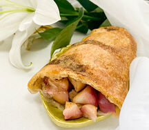 Штрудель с яблоком и корицей