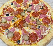 Пицца фирменная