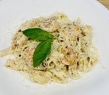 Феттуччине с королевскими креветками