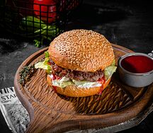 Черри бургер с растительным мясом