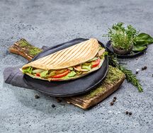 Тортилья острая с растительным мясом