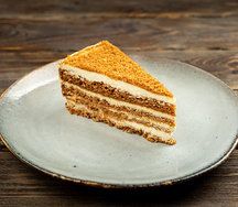 Десерт Медовик