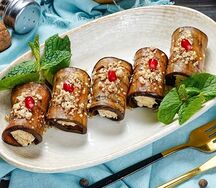 Рулет из баклажанов