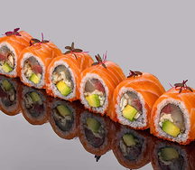 Ролл из лосося, лакедры и копченого угря