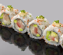 Ролл с лакедрой и трюфельным соусом