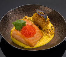 Лосось с кукурузным пюре