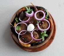 Перепелка, обжаренная с картофелем и баклажанами