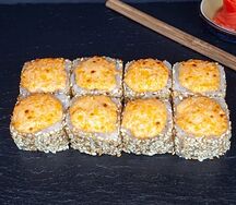 Филадельфия с лососем и крабом