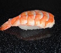 Суши с креветкой