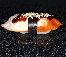 Суши с угрем