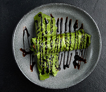 Рулетики Филадельфия с лососем и нежным творожным сыром