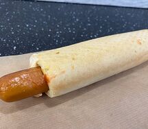 Французский хот-дог с куриной сосиской