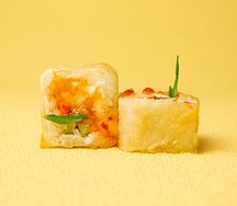 Харумаки с лососем