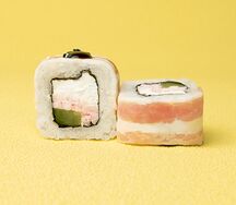 Ролл с беконом