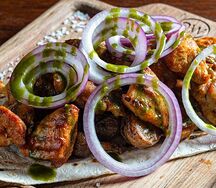 Шашлык из курицы с картофелем стоун