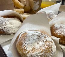 Пончик с воздушным кремом