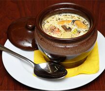 Похлебка из форели и мидий