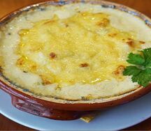 Осетрина, запеченная с грибами