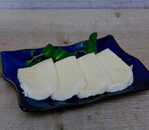 Сыр сулугуни молочный