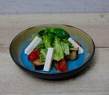 Салат с баклажанами и молодым сыром