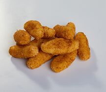 Сырные палочки с соусом на выбор 