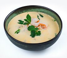 Тайский сырный суп с морепродуктами