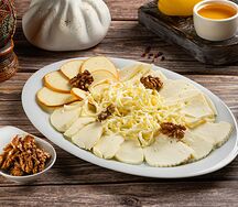 Ассорти грузинских сыров