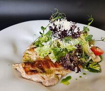 Цитрусовый цыпленок гриль с микс-салатом