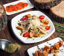 Цезарь с лососем