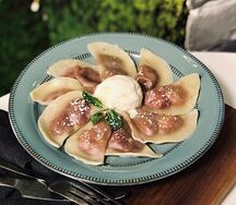 Вареники с клубникой и мятой