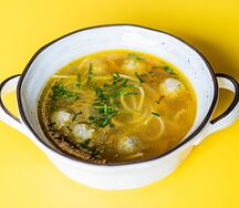 Лапша с митболами