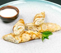 Блины с сыром, зеленью и лимоном
