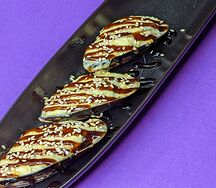 Запеченные мидии под спайси соусом 3шт