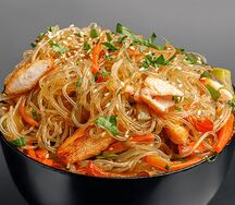 Фунчоза с лососем