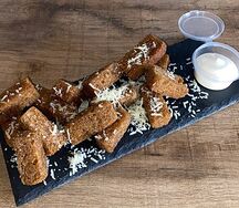 Гренки чесночные с сыром пармезан